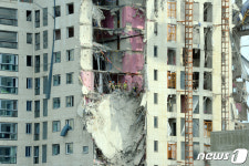 광주 붕괴 아파트 28층서 매몰자 1명 추가 수습…네 번째(2보)