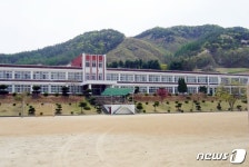 전환학교 앞둔 괴산 목도고 20명 마지막 졸업