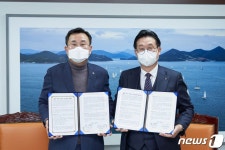 통영시-한산농협, 한산면에 여객선 야간운항 업무협약 체결
