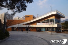기장군 정관어린이도서관, 평일 오후 10시까지 연장 운영