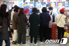 약국마다 문전성시