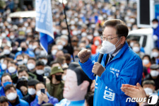 與 대장동 녹취록에 尹 이어 우병우 등장…검찰 커넥션 수사해야