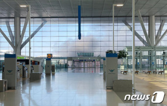화재 연기 보이는 인천국제공항 T2