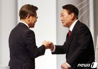 윤여준 