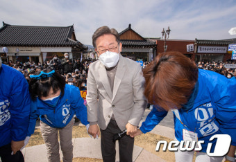 경북 유세 이어가는 이재명 대선후보