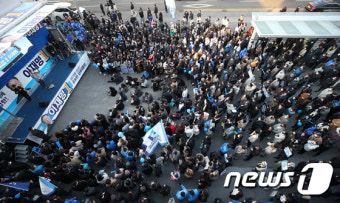 이재명, '박정희 고향' 구미에서