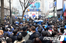 명동 유세 나선 이재명 대선후보 다시 시작하는 각오로