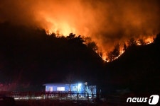 '삼척 산불' 대피 주민에 구호물품 신속 당도…재해 속 이웃 '손길'