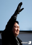 윤석열 후보 말 아닌 힘 통한 평화 선택해 달라