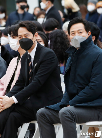 오세훈, 이정재와 서울패션위크…