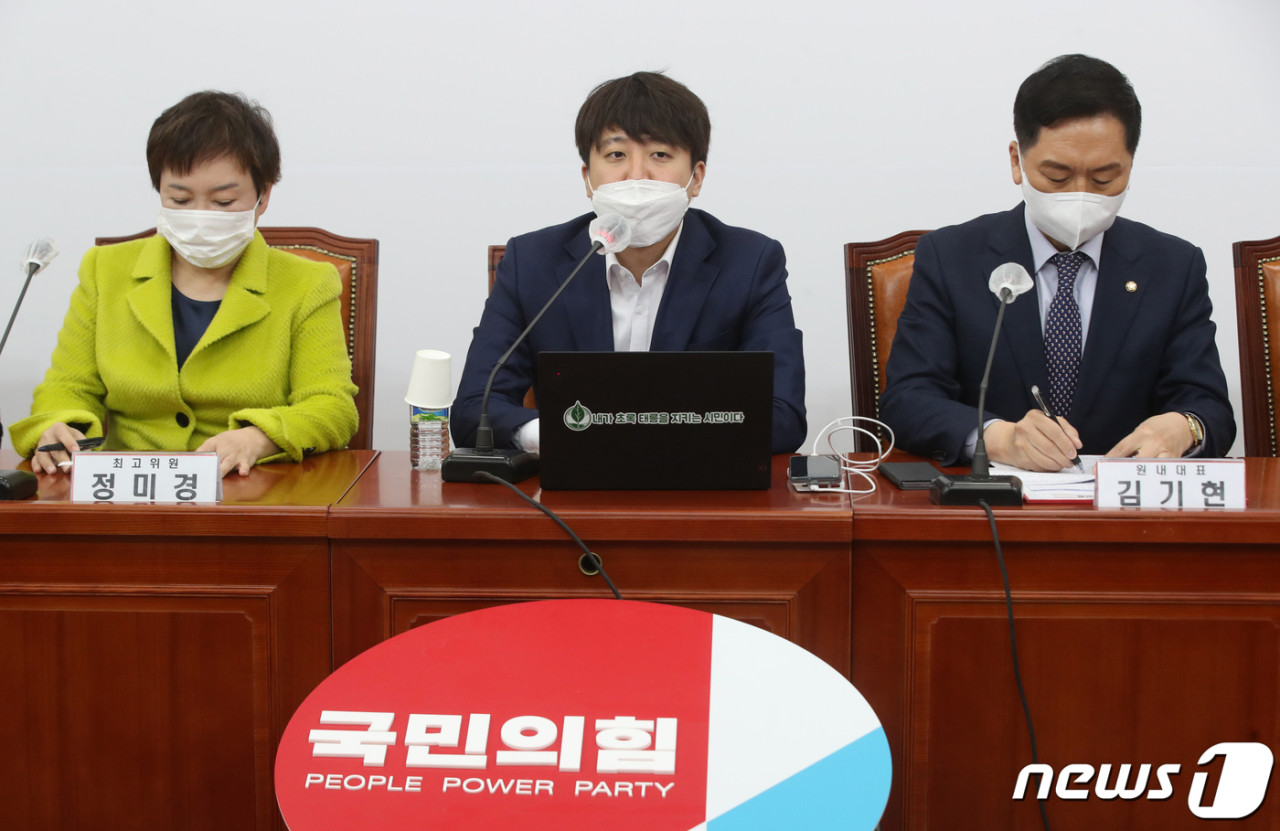 이준석, 윤석열 공천 논란 확대…명태균씨 메시지 의혹·시장 공천 요구 사실 공개