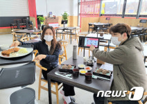 KT-스마트캐스트, 언택트 푸드테크 선도 맞손