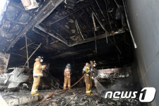 검게 탄 청주 산부인과 주차장