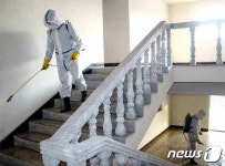 北 평성석탄공업대… 방역사업 중인 일꾼들