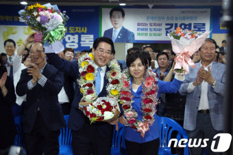 '타고난 관운' 김영록 전남지사…재선 고지도 무혈입성하나