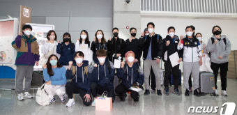 심석희 포함 쇼트트랙 대표팀, 세계선수권 위해 출국…황대헌 제외