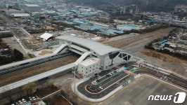 서대구역 승객들 이동 불편함 줄었지만 편의시설 없어 썰렁