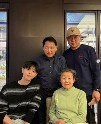 그리, 3대 가족사진 공개…父 김구라·할머니·큰아버지까지 '붕어빵' [N샷]