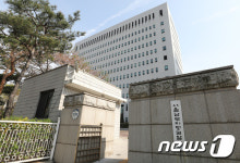 서울남부지검 초임 검사, 청사에서 투신 사망