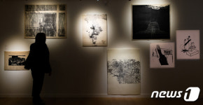 프랑스에서 열린 한국-프랑스 현대목판화 교류전 <결의 만남>