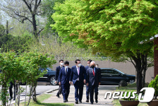 용산공원 개방부지 찾은 윤석열 당선인