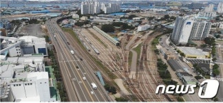 인천내항 주요교통로 만석고가 29년만에 철거