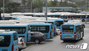 부산 버스 파업 극적 타결..시내버스 '정상 운행'