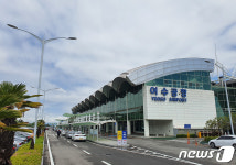 여수공항 인근 임시주차장 75면 추가 조성