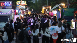 확진자 이틀째 4만명대…위중증 441명, 사망 79명(상보)