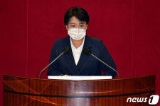 윤희숙 계양을, 이준석·안철수 나와야…나도 출마하라면 따를 것
