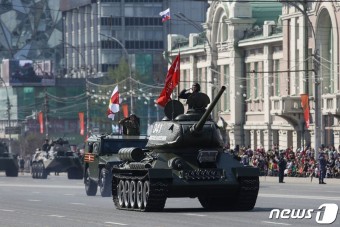 푸틴, 11분간 전승절 연설…전쟁 지속 여부 언급 없어(종합)