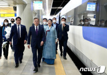 임기 마친 문 전 대통령 양산으로
