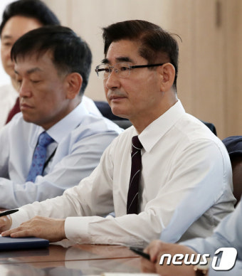 첫 수석비서관회의 참석한 김용현 대통령 경호처장