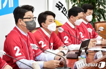 국힘, 민주 '성비위 사건' 파상공세…