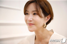 인터뷰 도중 눈물 흘리는 슈