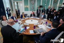 G7 "러 향한 정치적·경제적 압박 지속할 것"…中엔 "러 돕지마"