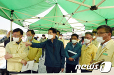 금산군 현내천 재해복구 현장 점검하는 김성호 행정안전부 재난안전관리본부장