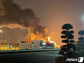 울산 에쓰오일 폭발사고…공장 화재로 번져(속보)