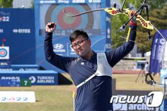 김우진, 양궁월드컵 개인전 금메달 '감격'