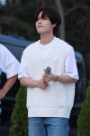 TAN, 포항 달궜다…버스킹에 1000여명 몰려 환호
