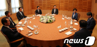 尹대통령, 국회의장단 초청 만찬