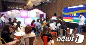 서울 강남구에서 오픈한 하우스 오브 쥬비덤 플래그십 스토어