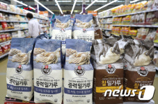 수입 식용유·밀가루 등에 관세 0%…밥상물가 잡는다