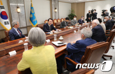 美 전현직 주요 인사 만난 윤 대통령