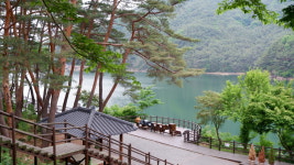 지리산에서 내려오니 또 국보급 전망… 화엄사·천은사