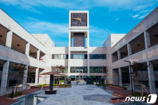 포항 포스텍 생명공학관 건물 화재…2명 연기흡입(1보)