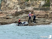 태안해경, 만리포 선창여 갯바위 등서 고립자 3명 구조