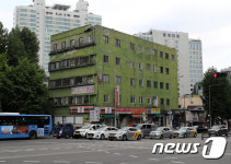 일제강점기 준공 충정아파트 역사 속으로