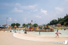 “여름엔 물놀이야!” 캐리비안 베이, ‘메가 웨이브 페스티벌’ 개최