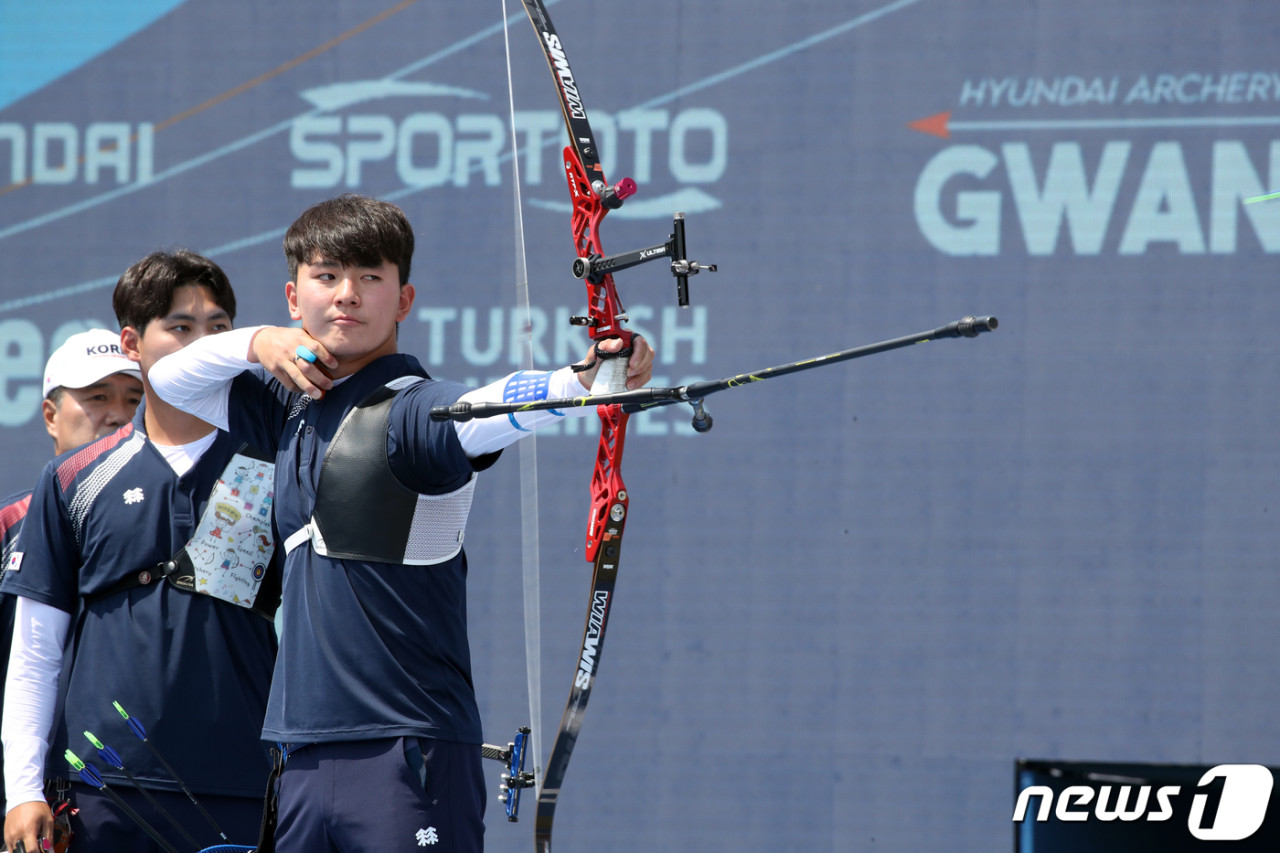 김우진, 2024 현대 양궁 월드컵 파이널 우승으로 세계랭킹 1위 등극